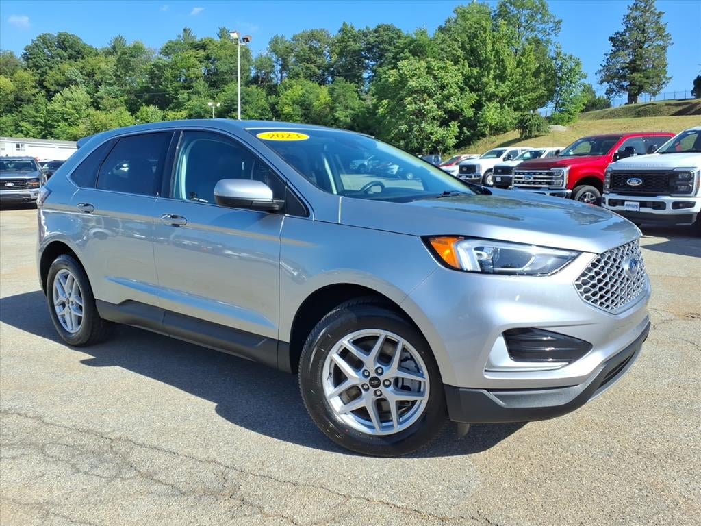 Used 2023 Ford Edge SEL SUV