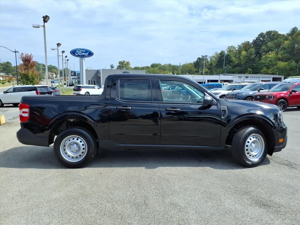 New 2025 Ford Maverick XL SuperCrew