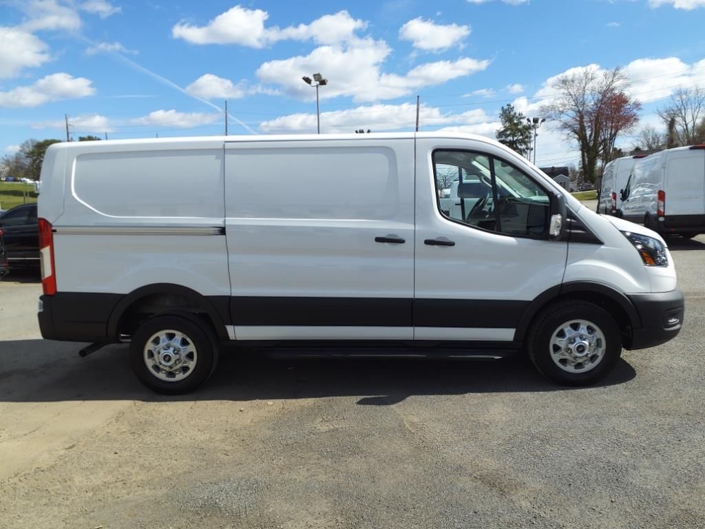 2024 Ford Transit Cargo Van photo 3