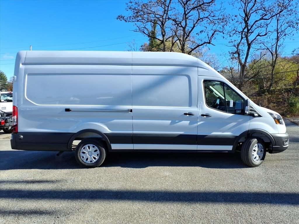 New 2026 Ford Transit Van Base Extended Cargo Van