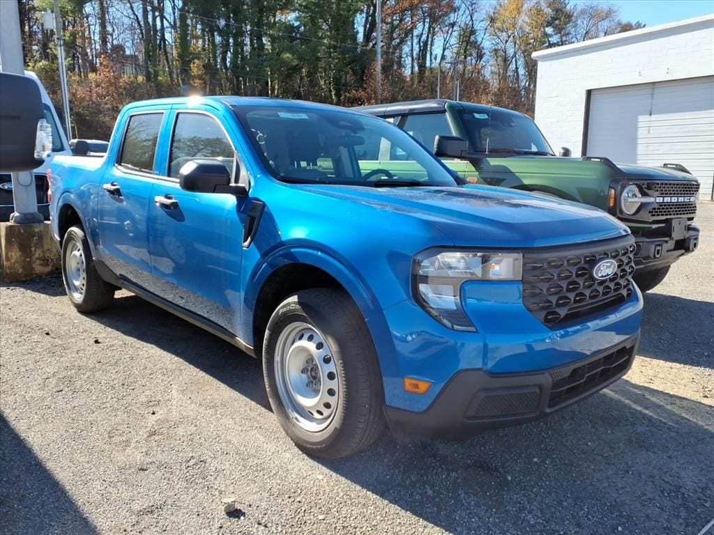 Used 2025 Ford Maverick XL Crew Cab Short Bed Truck