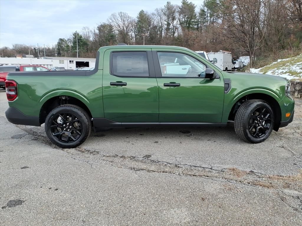 New 2025 Ford Maverick XLT SuperCrew