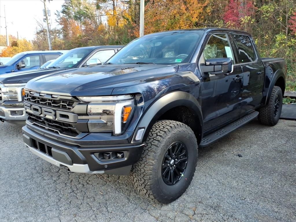 2025 Ford F-150 Raptor photo 2