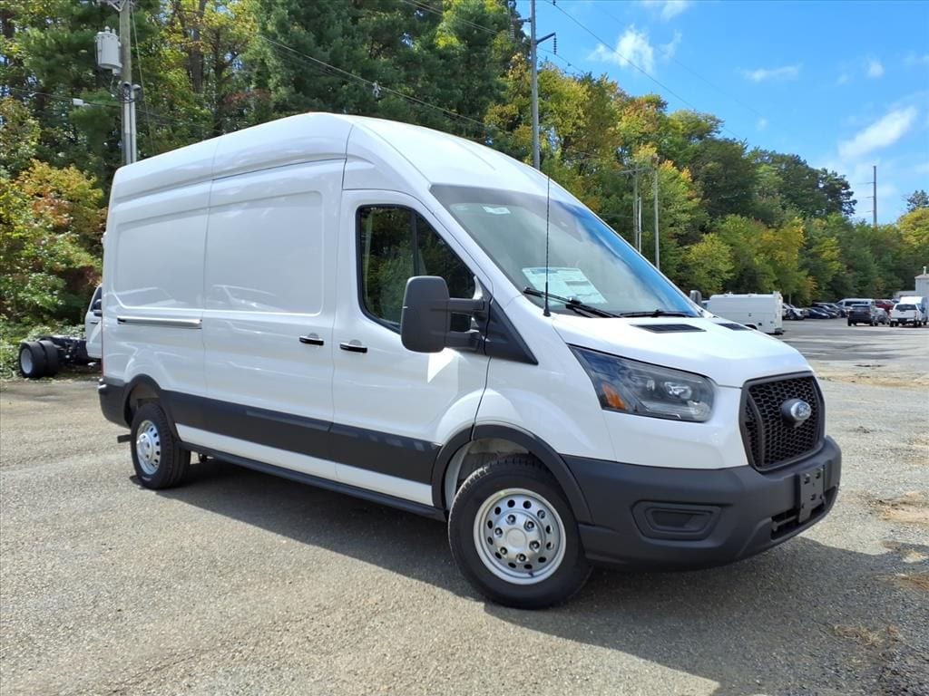 New 2025 Ford Transit Van Base Cargo Van