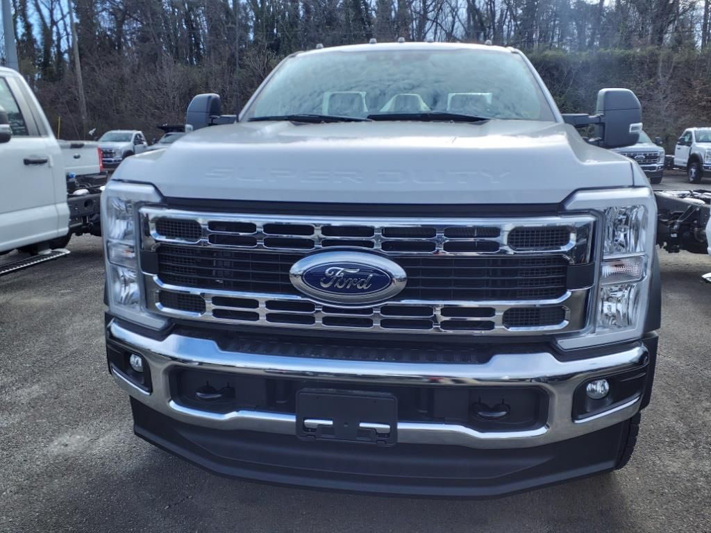 2024 Ford F-550 XL photo 3