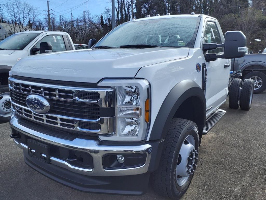 2024 Ford F-550 XL photo 2