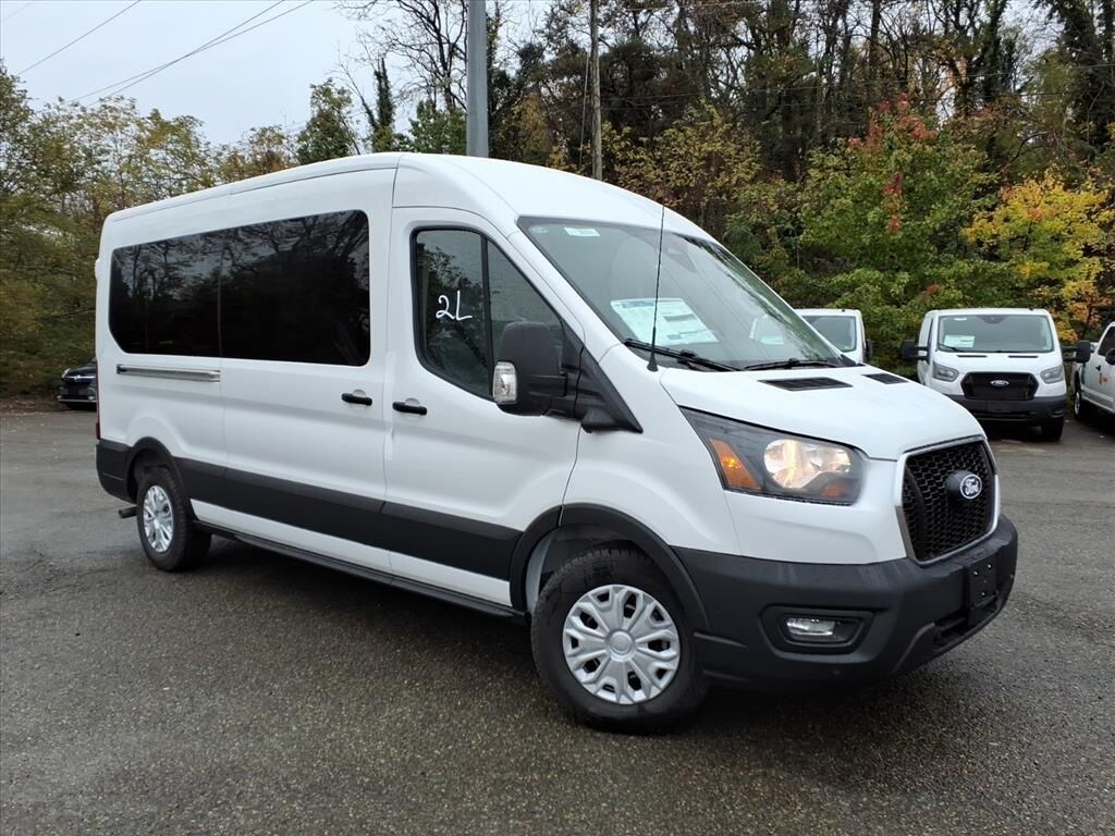 New 2026 Ford Transit Wagon XL Wagon