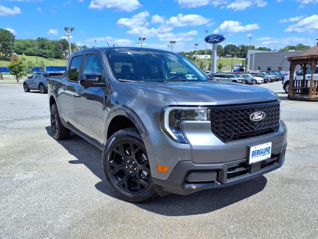 2025 Ford Maverick Lariat photo 2