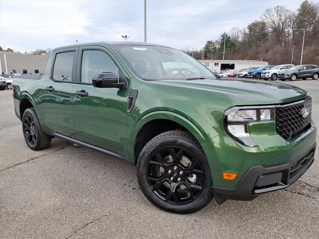 New 2025 Ford Maverick XLT SuperCrew