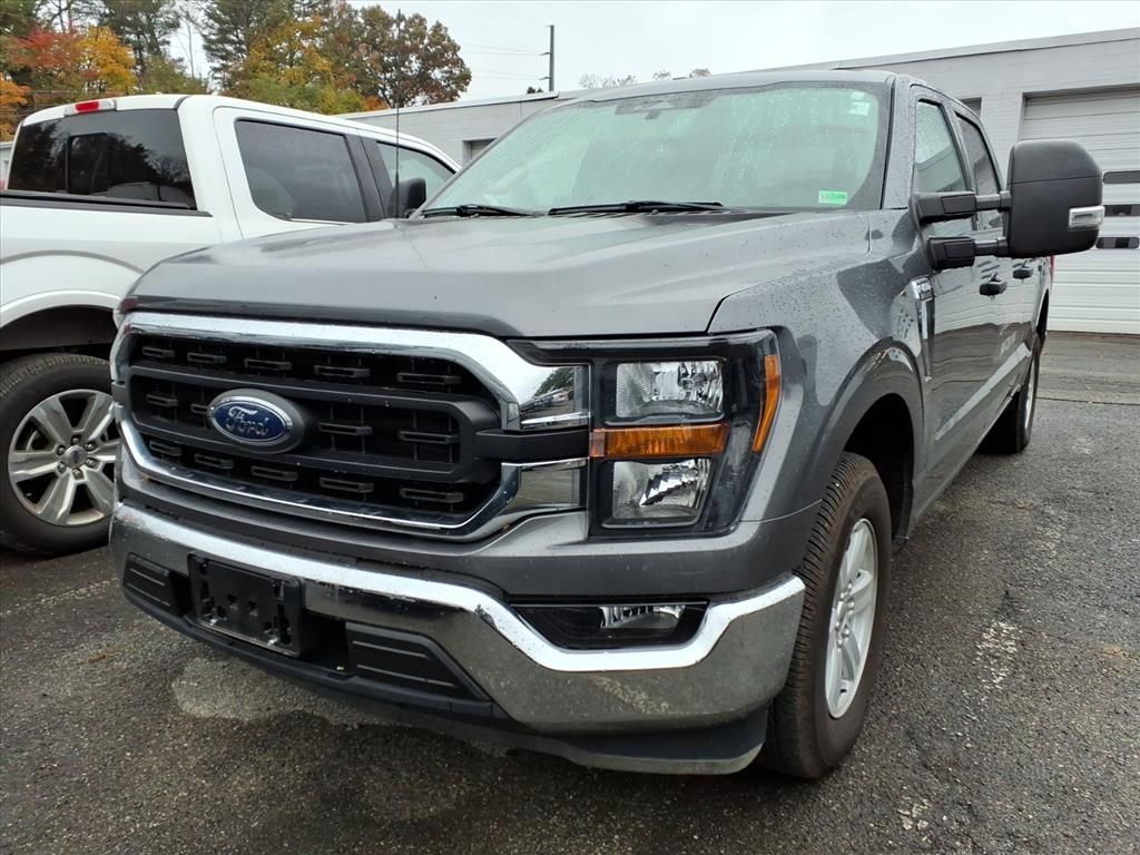 2023 Ford F-150 XLT photo 2