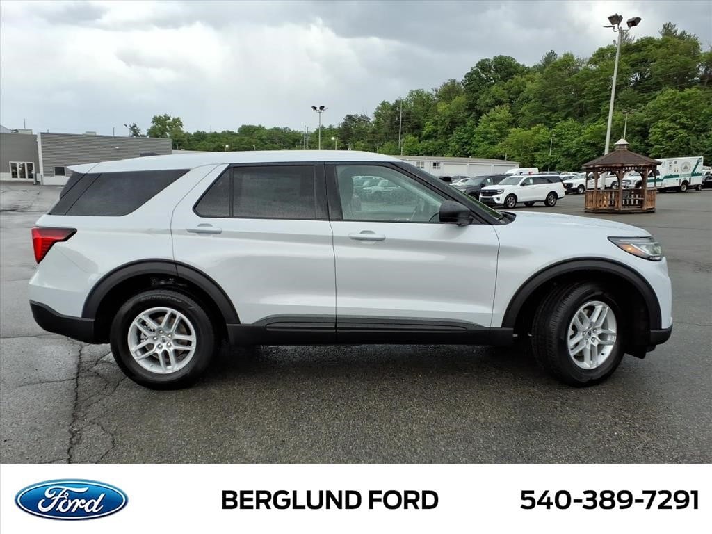 New 2026 Ford Explorer Active Wagon