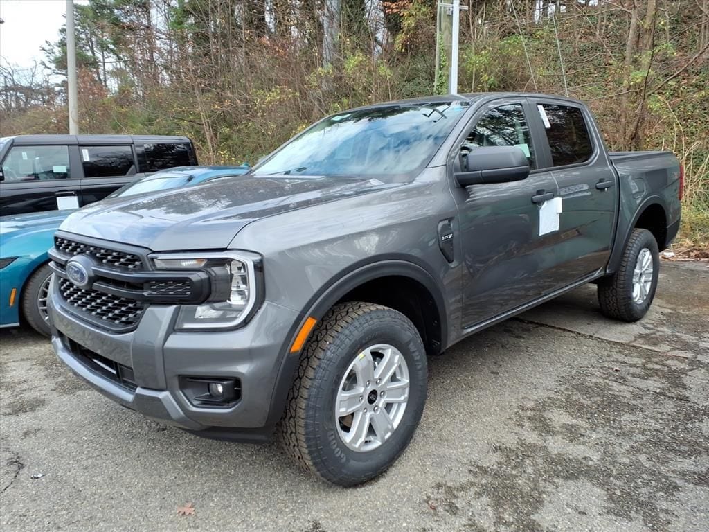 New 2025 Ford Ranger XL SuperCrew