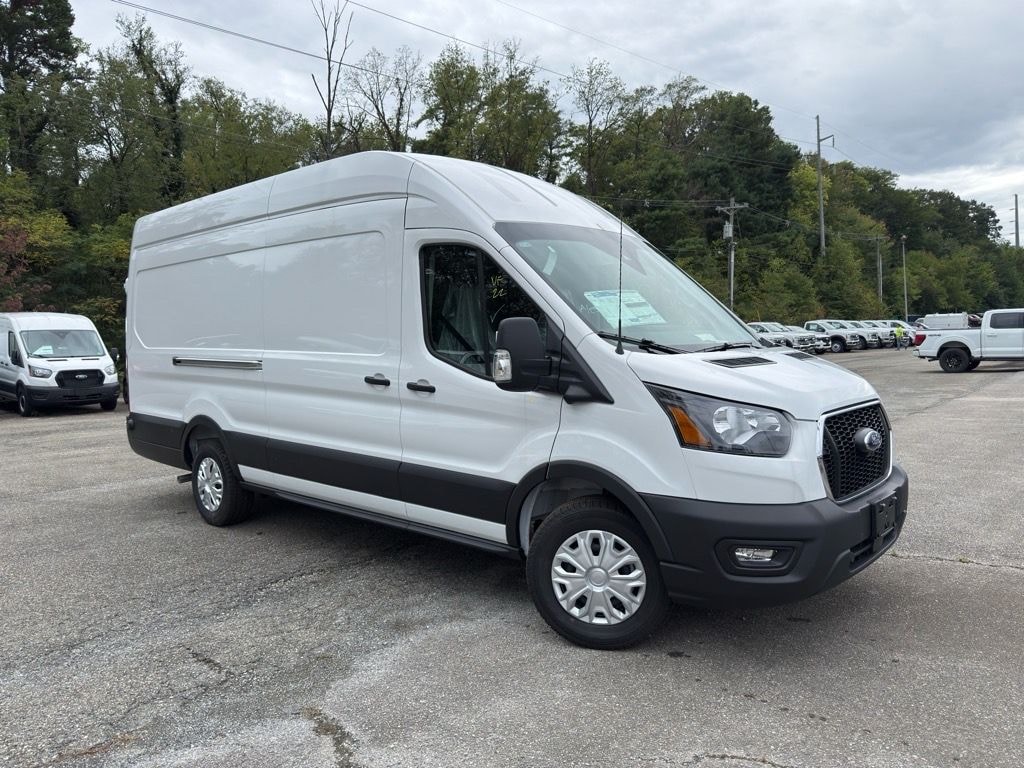 New 2025 Ford Transit Van Base Extended Cargo Van