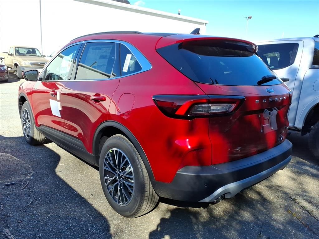 2026 Ford Escape Plug-In Hybrid photo 4