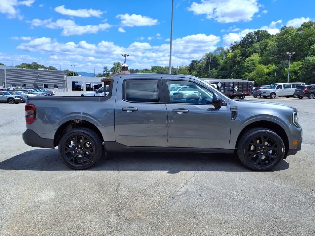 2025 Ford Maverick Lariat photo 3