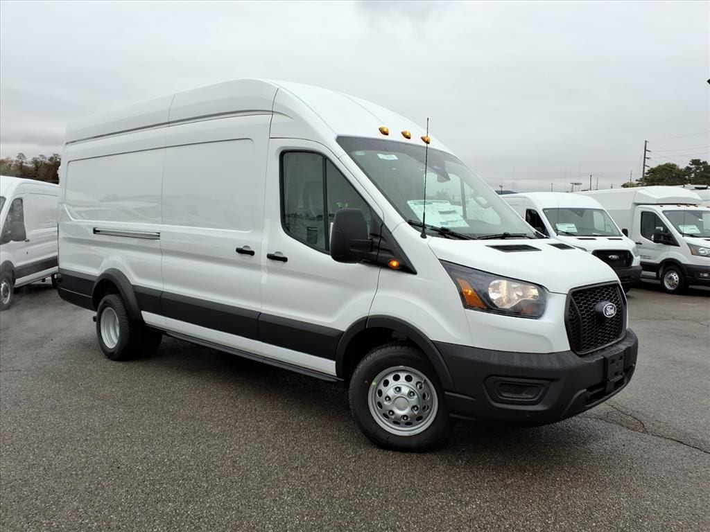2026 Ford Transit Van Base's photo