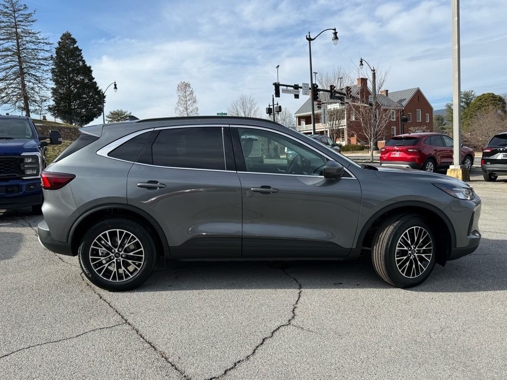 New 2026 Ford Escape Phev Sport Utility