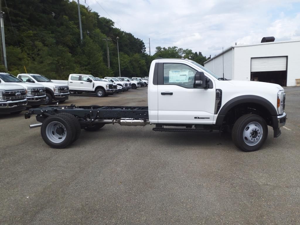 2024 Ford F-550 XL photo 3