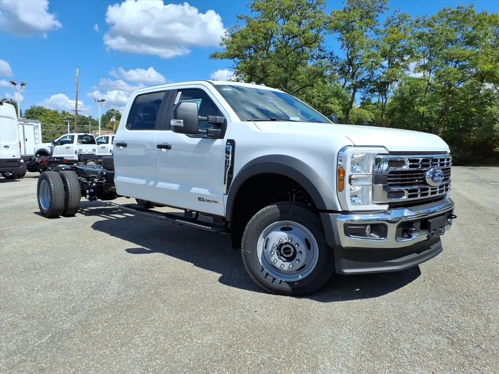 2026 Ford F-550 XL photo 2