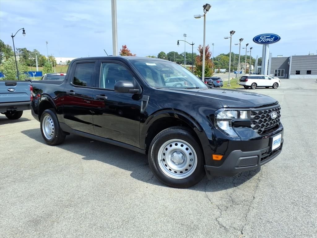 New 2025 Ford Maverick XL SuperCrew