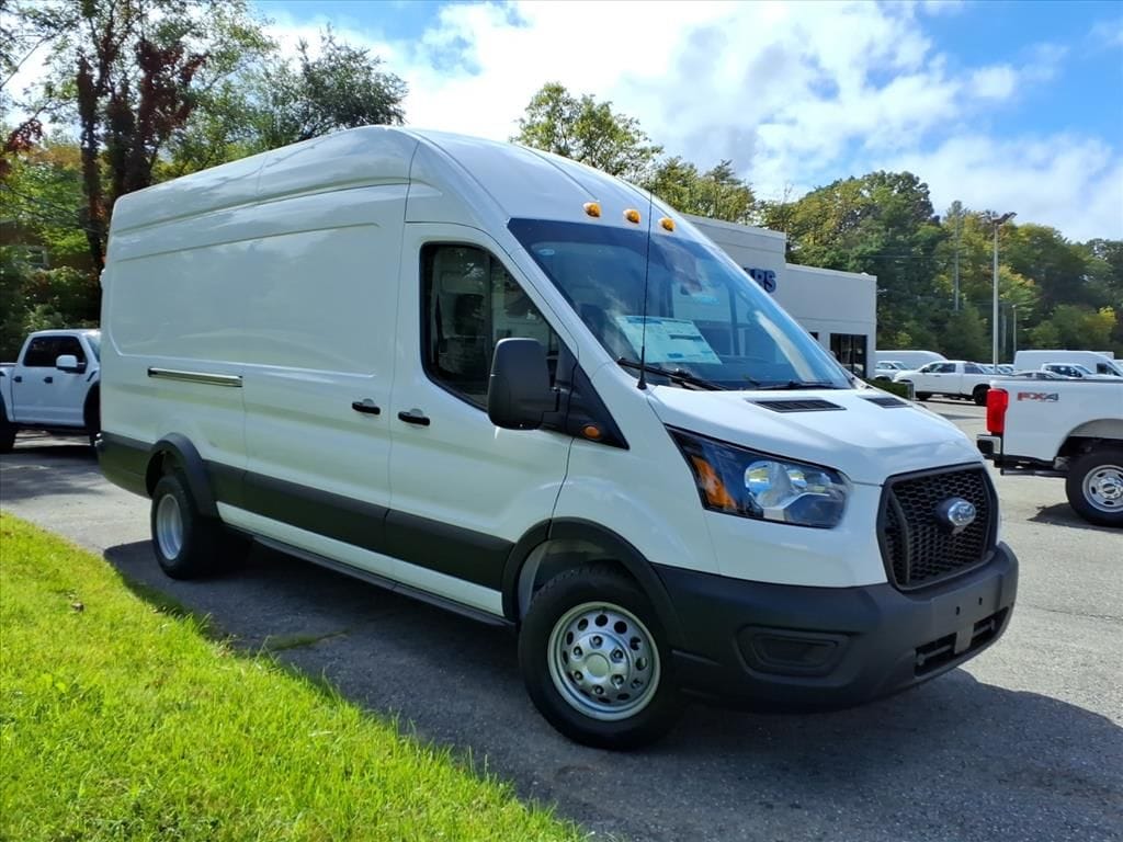 New 2025 Ford Transit Van Base w/11,000 lb. Gvwr Extended Cargo Van