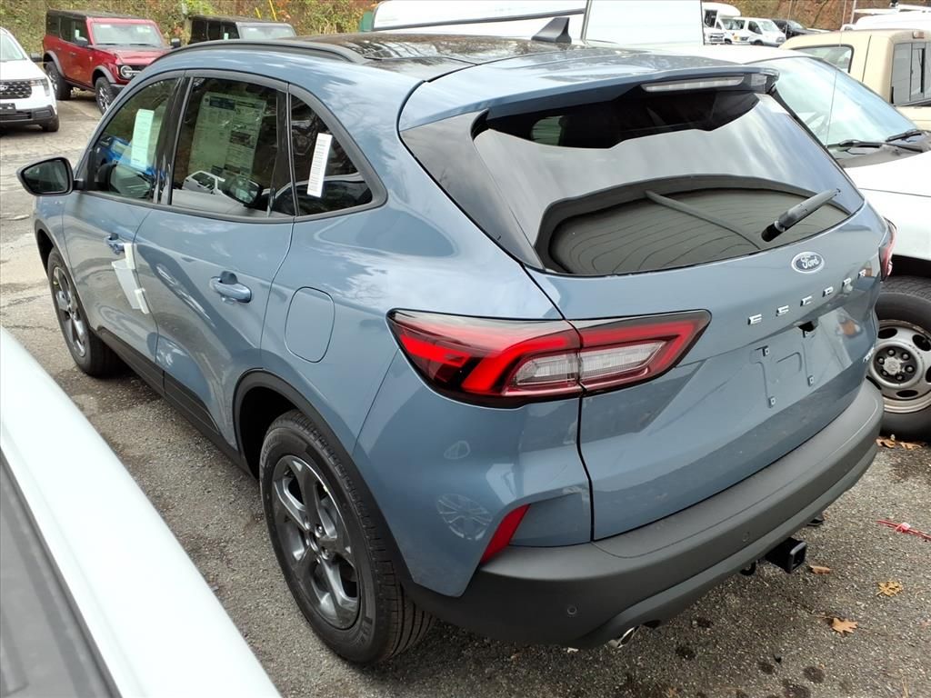 2026 Ford Escape ST-Line Select photo 4
