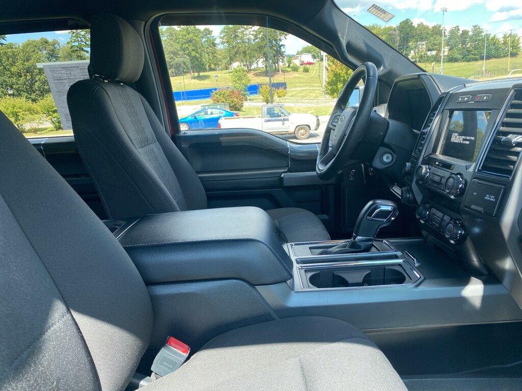 2019 Ford F-150 XLT photo 4