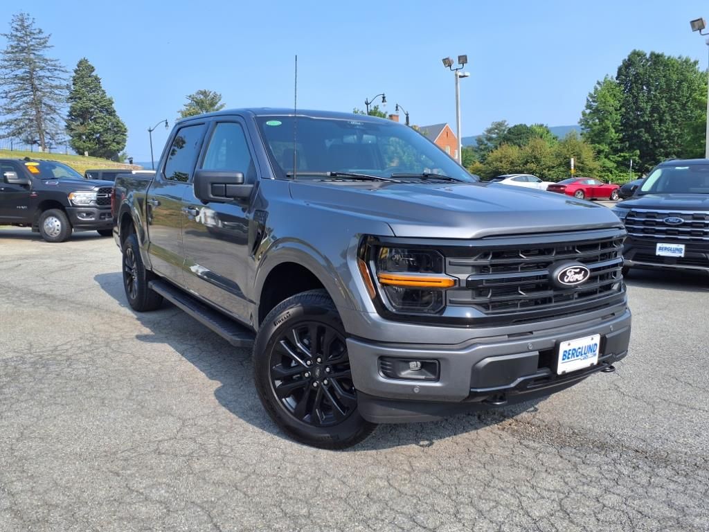 2025 Ford F-150 XLT photo 2