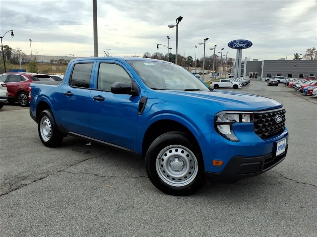 New 2025 Ford Maverick XL SuperCrew