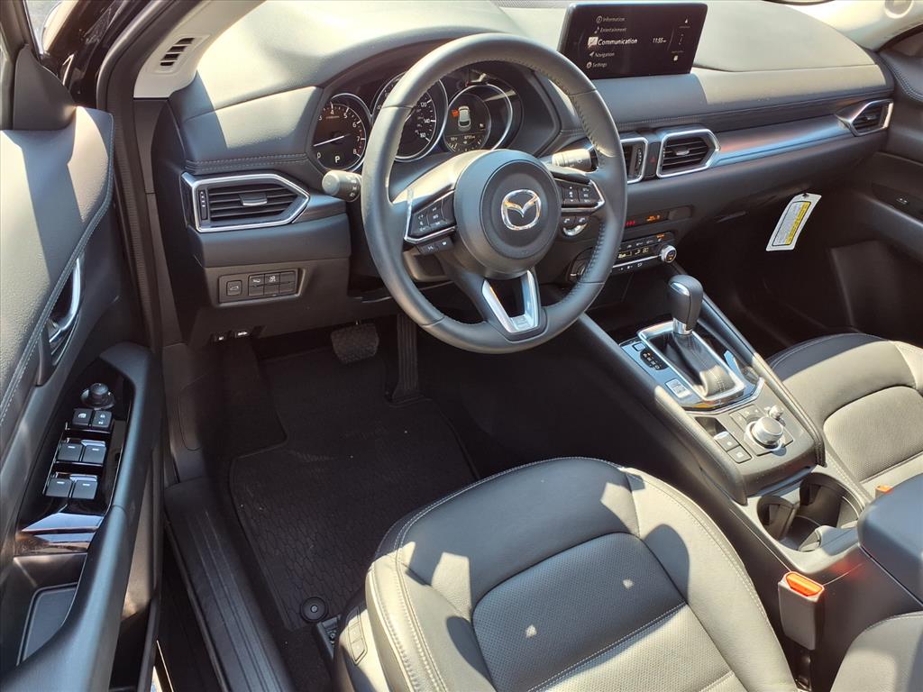 2025 Mazda CX-5 S Preferred package - Photo 18