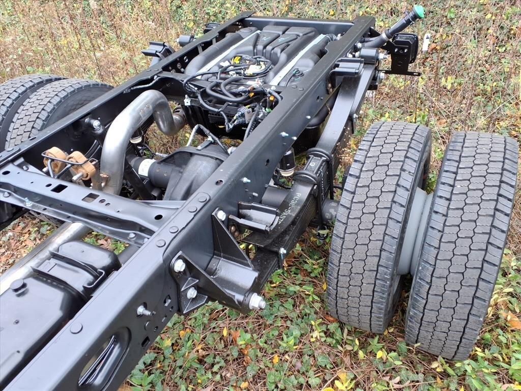 New 2026 Ford F-550 XL Crew Cab