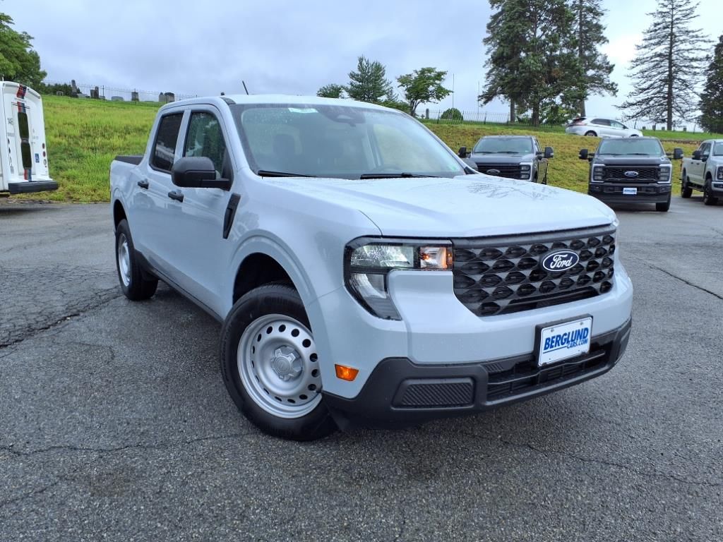 2025 Ford Maverick XL photo 2