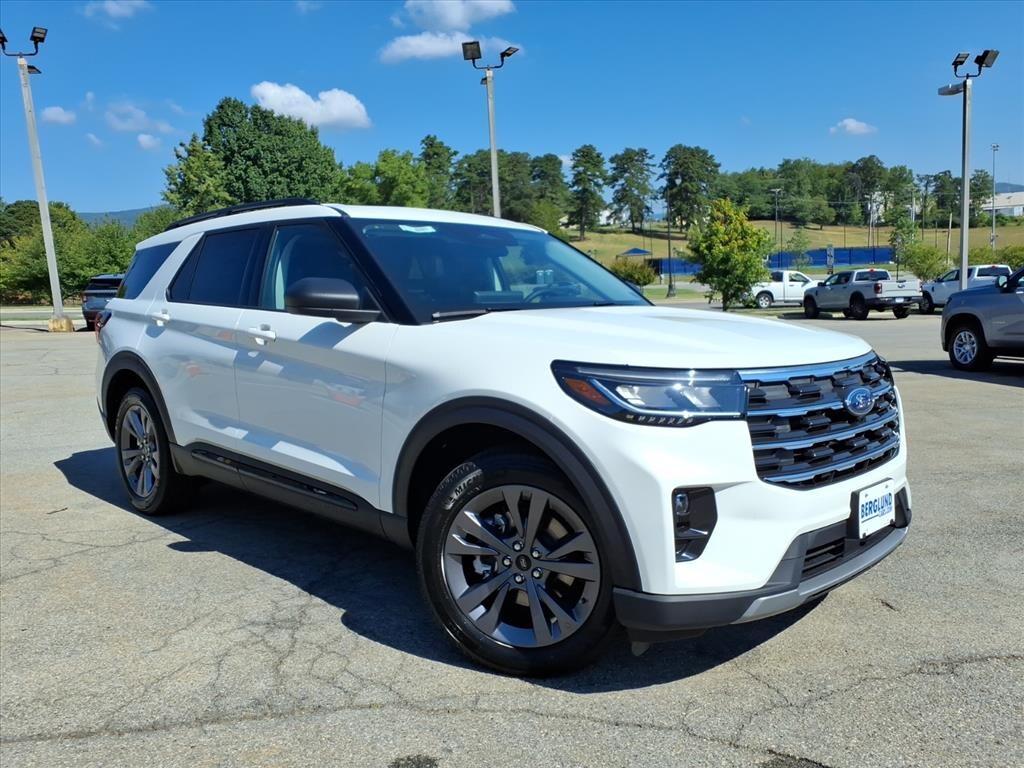 New 2026 Ford Explorer Active w/200A Pkg Sport Utility