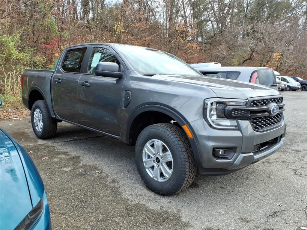 New 2025 Ford Ranger XL SuperCrew