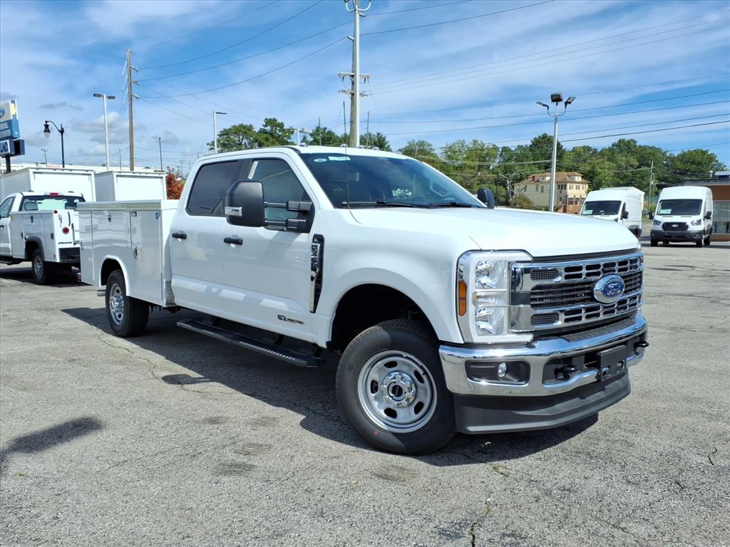 New 2026 Ford F-350 XL Crew Cab