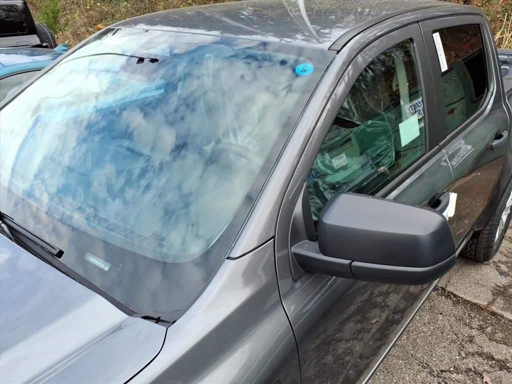 New 2025 Ford Ranger XL SuperCrew