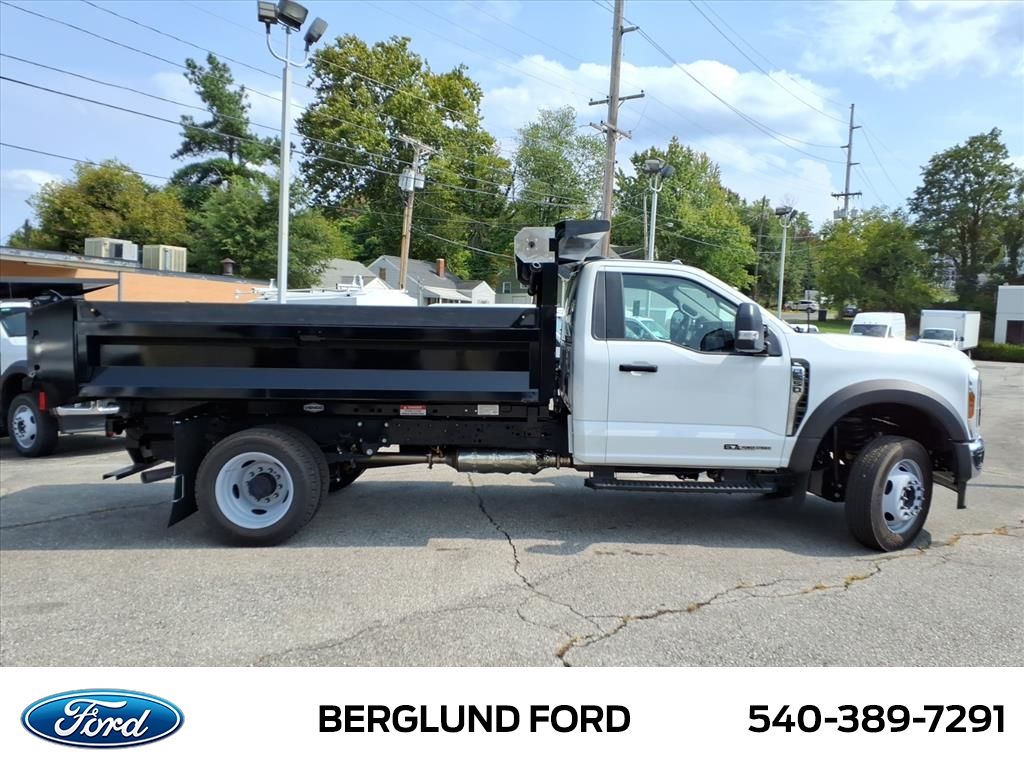 2025 Ford F-550 XL photo 2