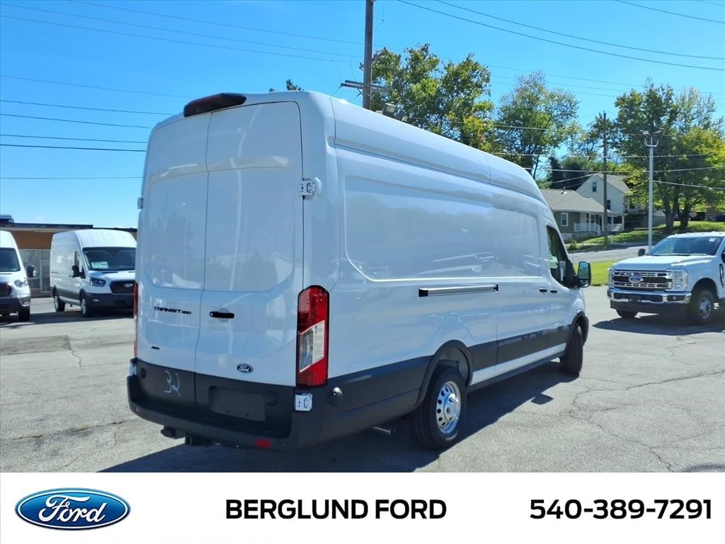 New 2026 Ford Transit Van Base Extended Cargo Van