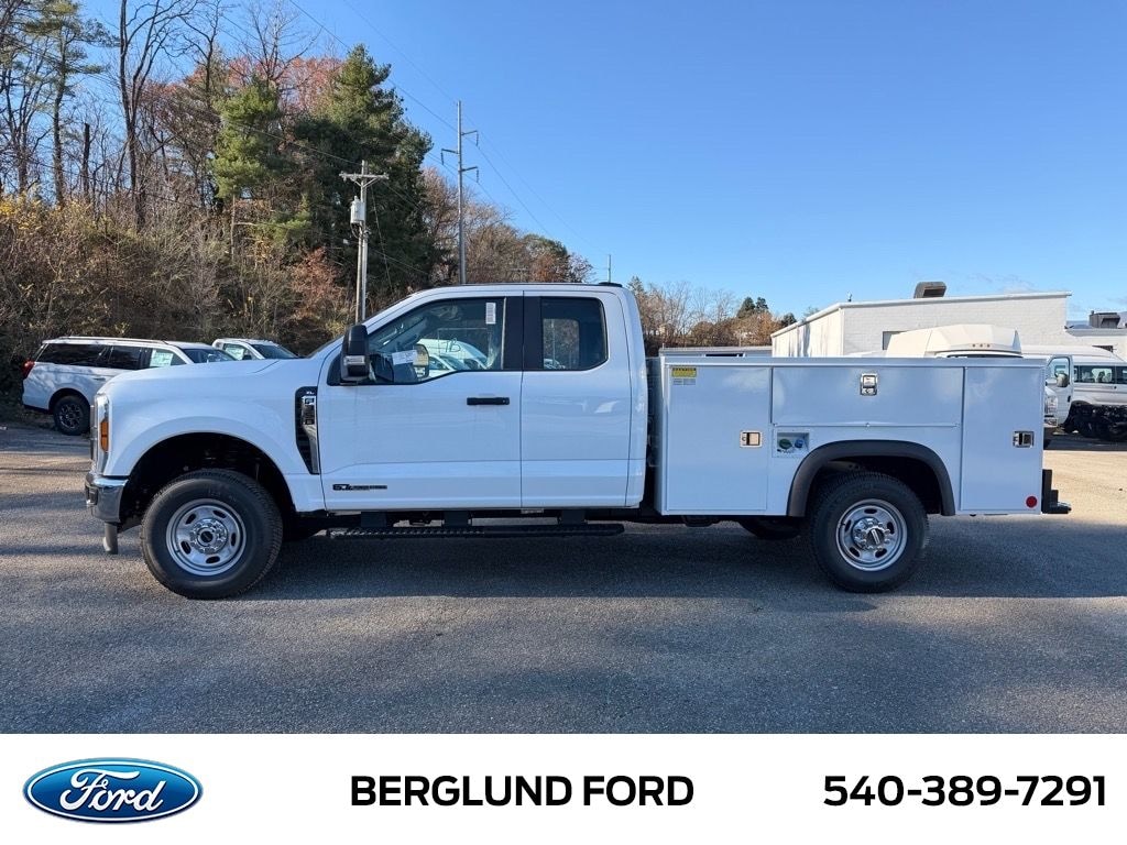 New 2025 Ford F-350 XL Extended Cab