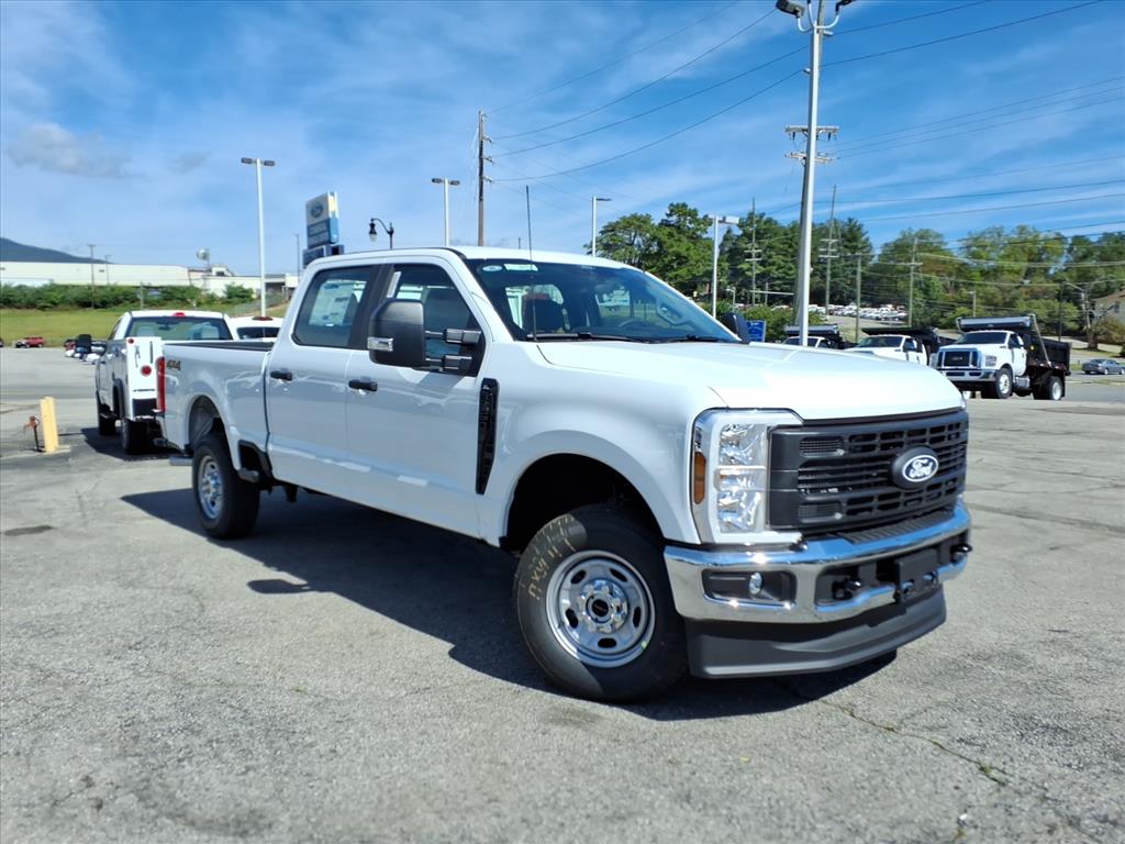2027 Ford F-250 XL Crew Cab