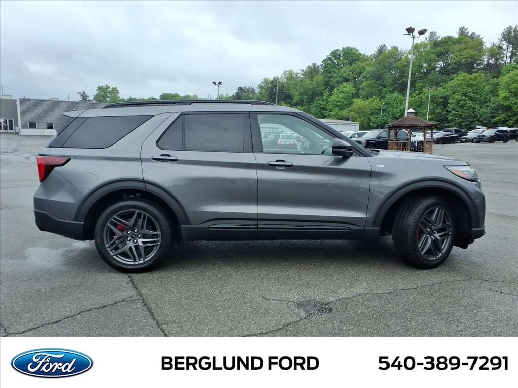 New 2026 Ford Explorer ST-Line Sport Utility