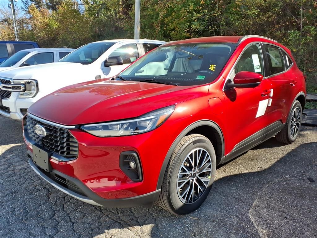 2026 Ford Escape Plug-In Hybrid photo 2