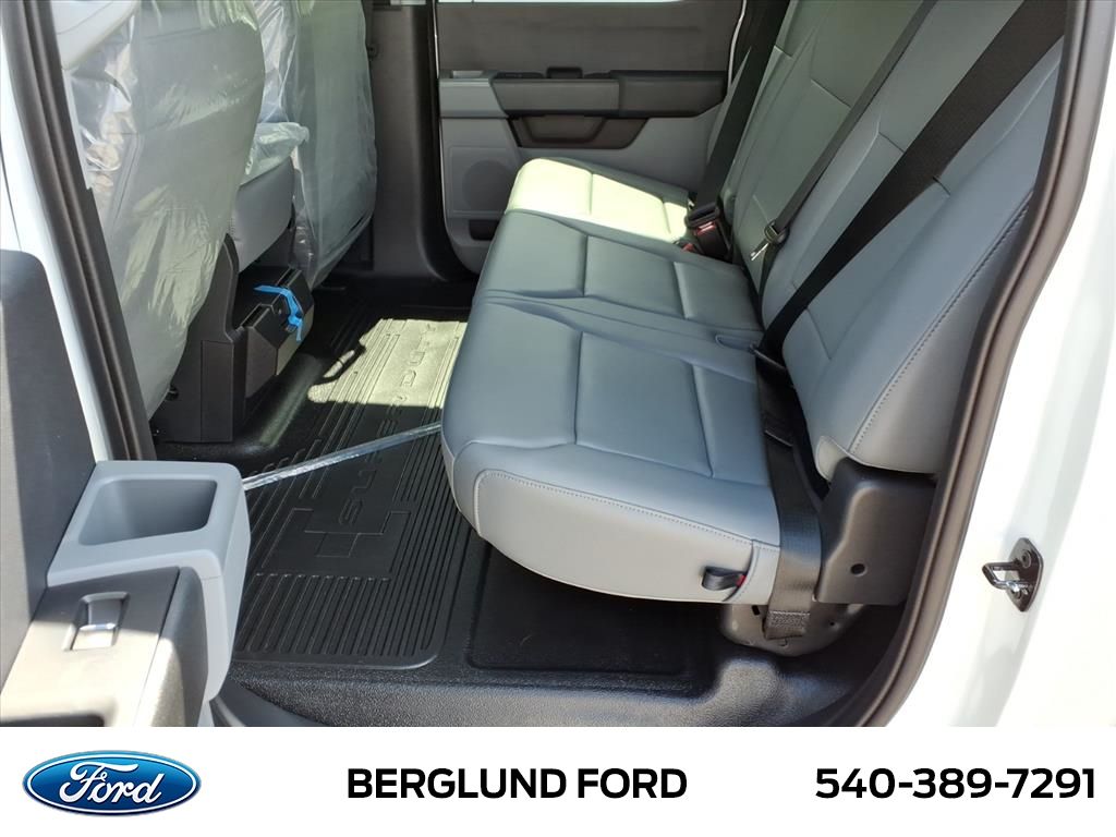 2025 Ford F-350 Super Duty Chassis Cab XL - Photo 8