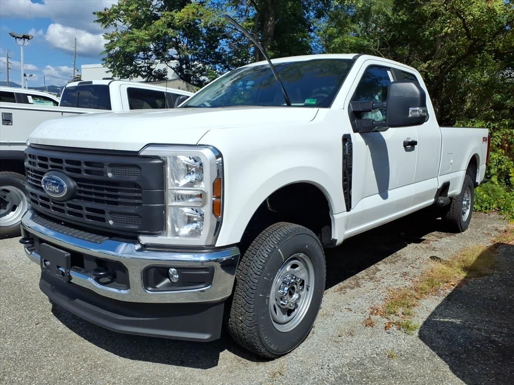 2025 Ford F-250 XL photo 3