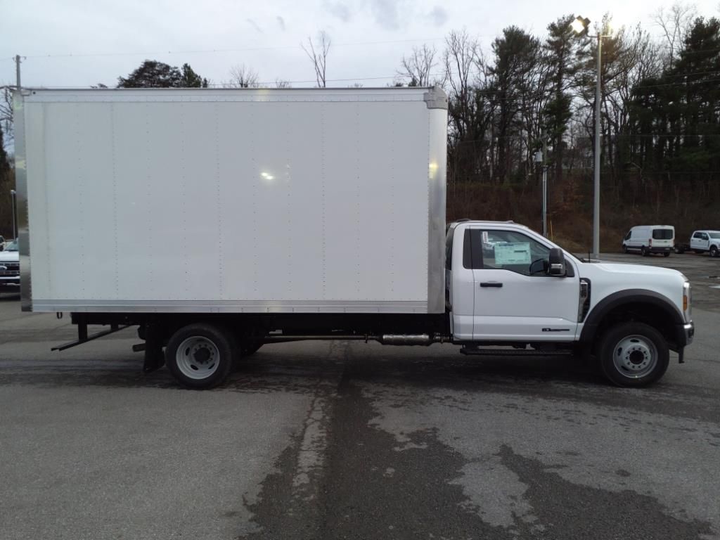 2024 Ford F-550 XL photo 2