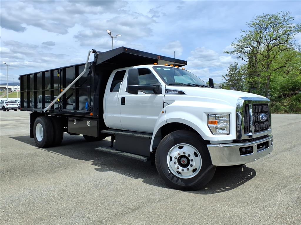 2027 Ford F-650's photo