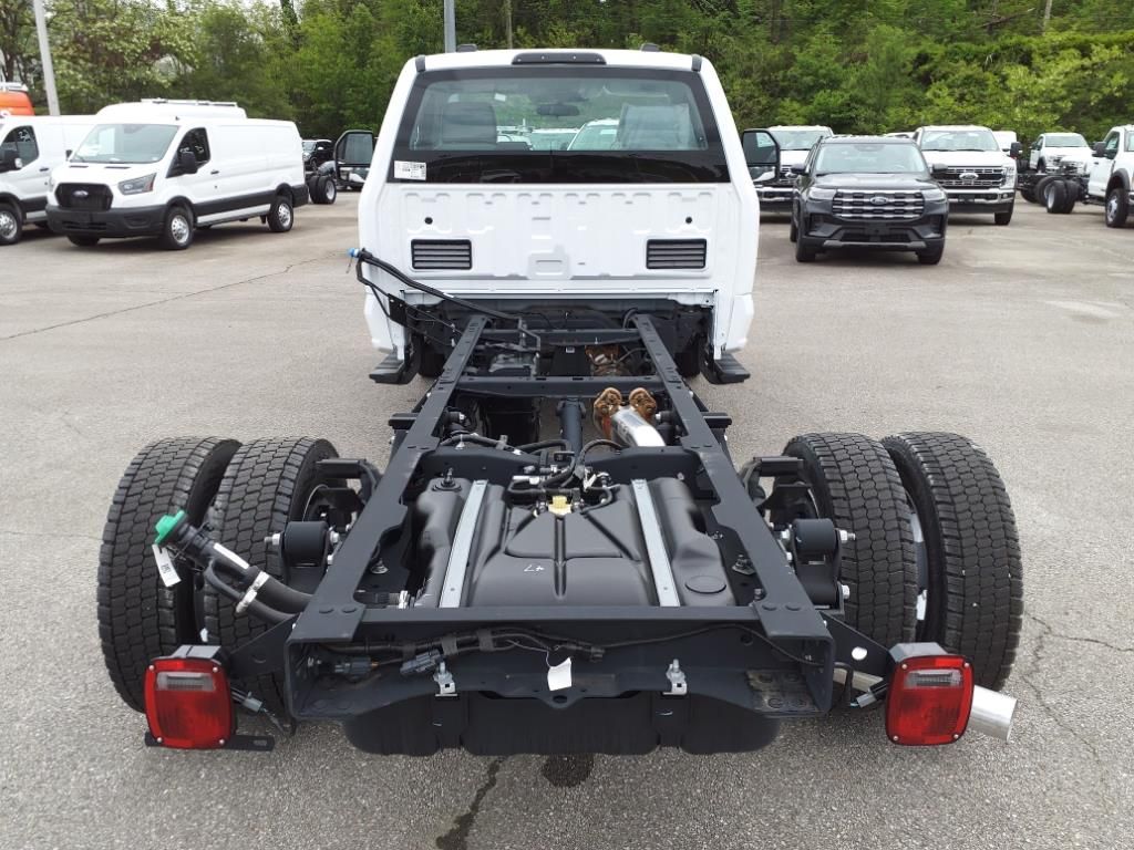 2024 Ford F-550 XL photo 4