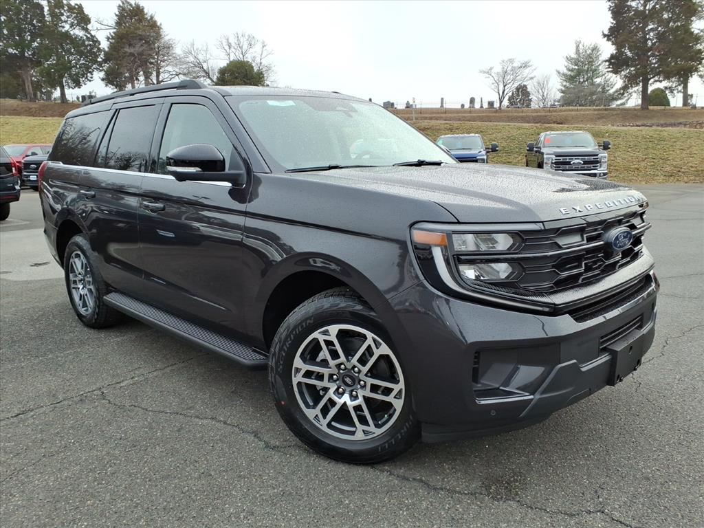 2026 Ford Expedition Active 4x4's photo