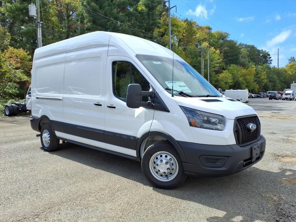 2025 Ford Transit Van Base's photo