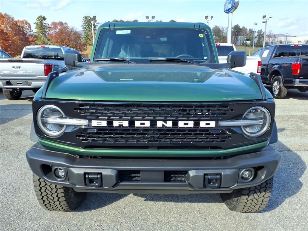 2025 Ford Bronco Badlands photo 2